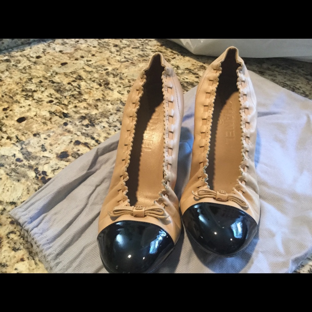 Ladies shoes